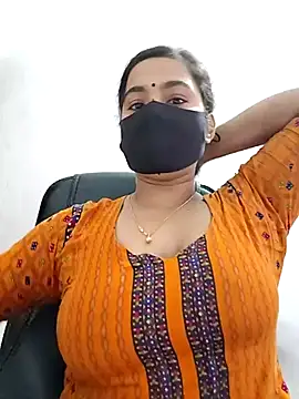 Snapshot of Ritusri_Dotta chatting on 5, 10, 2025 Ritusri Dotta online show from 5, 10, 2025