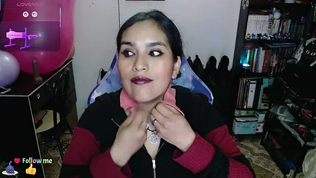 Snapshot of kureiji_hentaii chatting on 23, 7, 2026 kureiji hentaii online show from 23, 7, 2026