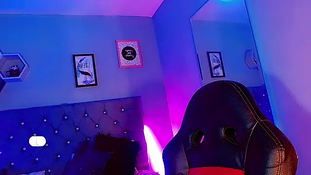 Ashlycuute online show from 26, 12, 2024