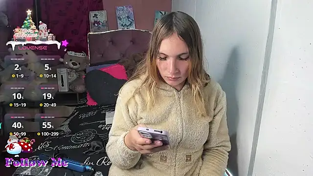 Tiffany bunny2023 online show from 18, 12, 2025