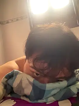 Snapshot of boythichcu69 chatting on 5, 11, 2025 boythichcu69 online show from 5, 11, 2025