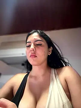 MarianaBenz online show from 10, 1, 2026