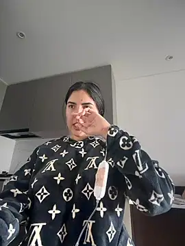 Snapshot of MarianaBenz chatting on 17, 2, 2026 MarianaBenz online show from 17, 2, 2026