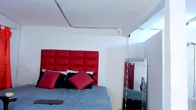 LyonGallego  online show from 14, 11, 2025