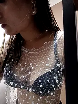 Snapshot of marena_saenz chatting on 12, 11, 2025 marena saenz online show from 12, 11, 2025