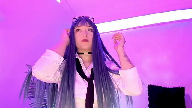 Gloomydoll online show from 9, 10, 2025