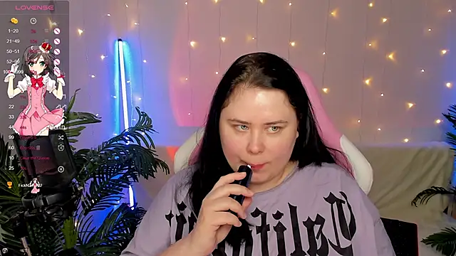 Snapshot of Akemi_BBW chatting on 14, 12, 2024 Akemi BBW online show from 14, 12, 2024