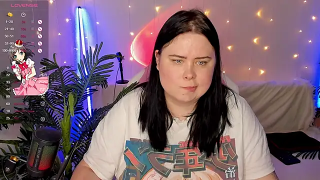 Snapshot of Akemi_BBW chatting on 15, 12, 2024 Akemi BBW online show from 15, 12, 2024