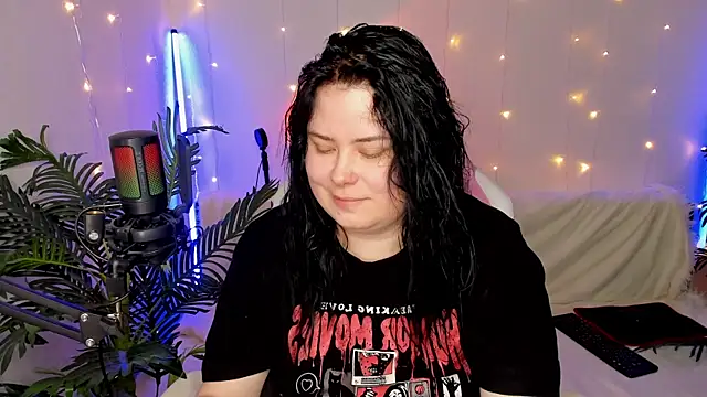 Snapshot of Akemi_BBW chatting on 16, 12, 2024 Akemi BBW online show from 16, 12, 2024