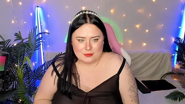 Snapshot of Akemi_BBW chatting on 24, 12, 2024 Akemi BBW online show from 24, 12, 2024