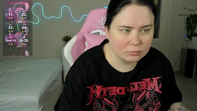 Snapshot of Akemi_BBW chatting on 7, 7, 2026 Akemi BBW online show from 7, 7, 2026