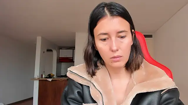 Snapshot of zoe_jeane_beker chatting on 17, 2, 2025 zoe jeane beker online show from 17, 2, 2025