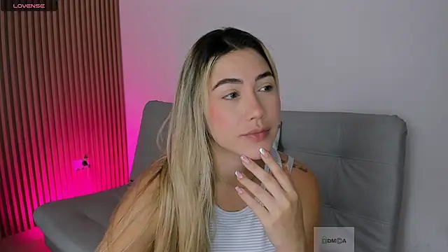 susan  hills online show from 25, 2, 2025