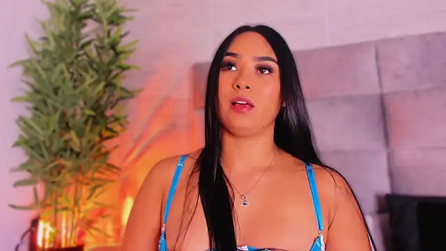 mia crawford online show from 19, 3, 2025