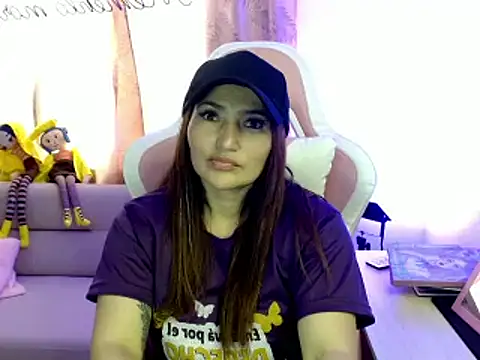 EVA GRAYS online show from 8, 3, 2025