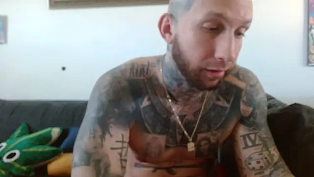 bobbybacala91 online show from 14, 3, 2025