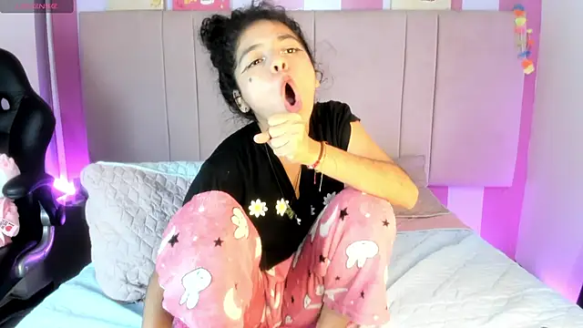 Winnifer Gonzal online show from 15, 3, 2025