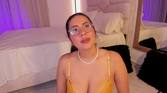 tina olsen07 online show from 20, 4, 2026