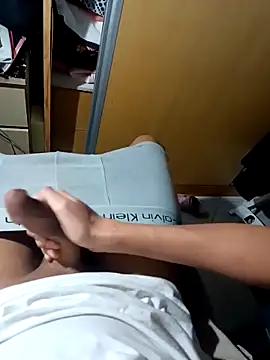 Snapshot of foxy__z chatting on 3, 3, 2026 foxy z online show from 3, 3, 2026