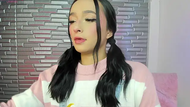 issagarcia online show from 19, 2, 2025