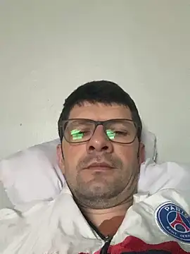 Snapshot of Juliano2289 chatting on 15, 5, 2026 Juliano2289 online show from 15, 5, 2026