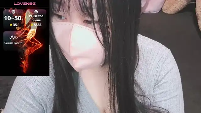 yuinyan3150 online show from 7, 2, 2025