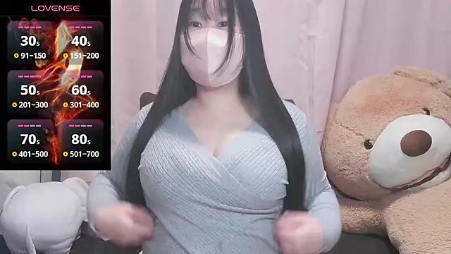 yuinyan3150 online show from 14, 2, 2025