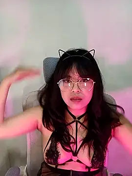 Snapshot of Chall_mee chatting on 9, 11, 2025 Chall mee online show from 9, 11, 2025