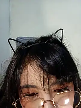 Snapshot of Chall_mee chatting on 30, 11, 2025 Chall mee online show from 30, 11, 2025