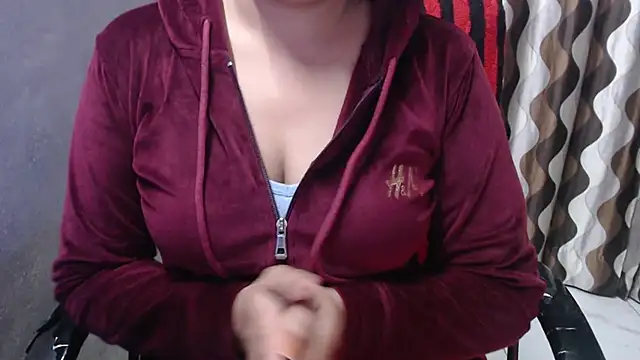 Snapshot of Kaur_Jannat chatting on 11, 1, 2025 Kaur Jannat online show from 11, 1, 2025