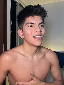 santiago 01 online show from 15, 12, 2024