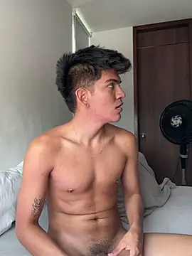 santiago 01 online show from 15, 12, 2024