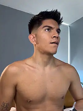 santiago 01 online show from 7, 11, 2025