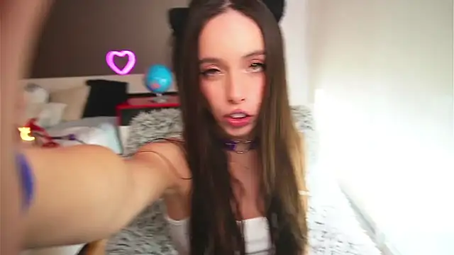 Dayna Nebula online show from 11, 2, 2025