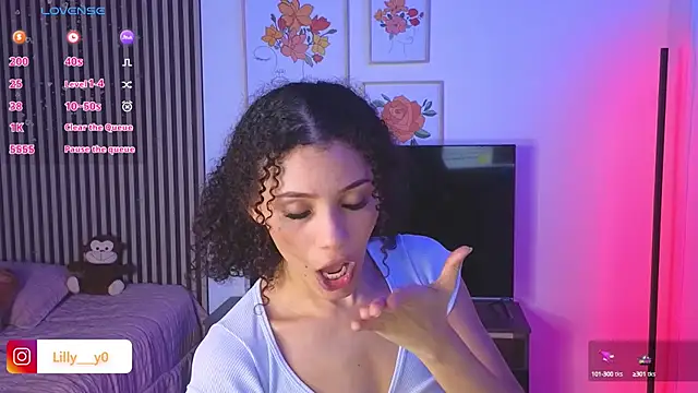 LillyDolls23 online show from 20, 2, 2025