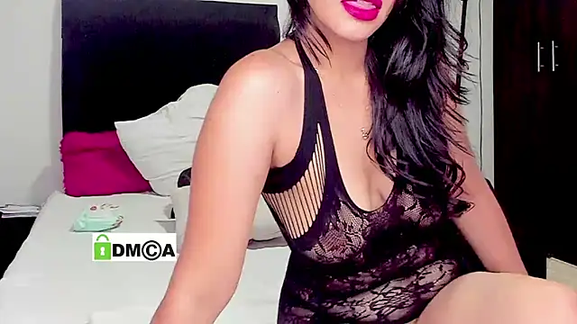 Snapshot of Scarlette1312 chatting on 8, 12, 2024 Scarlette1312 online show from 8, 12, 2024