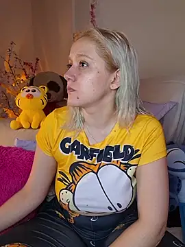 NaomiShimizu online show from 24, 11, 2025