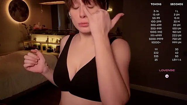 moon deity  online show from 13, 10, 2025