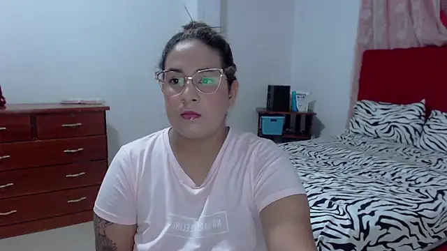 Snapshot of KathyHardcore69 chatting on 16, 12, 2024 KathyHardcore69 online show from 16, 12, 2024