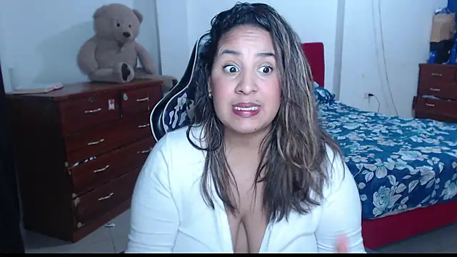 Snapshot of KathyHardcore69 chatting on 14, 10, 2025 KathyHardcore69 online show from 14, 10, 2025