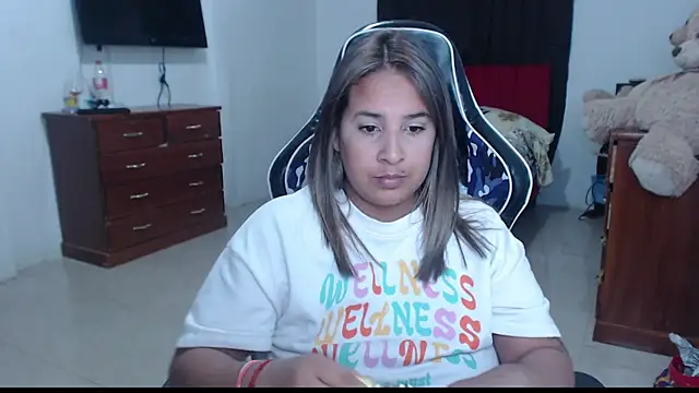 Snapshot of KathyHardcore69 chatting on 5, 12, 2025 KathyHardcore69 online show from 5, 12, 2025