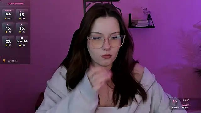 CoralineKeyns online show from 28, 2, 2025