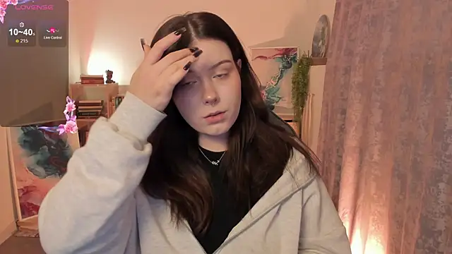 CoralineKeyns online show from 22, 10, 2025