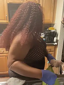 Snapshot of Carmen_Cream chatting on 9, 3, 2025 Carmen Cream online show from 9, 3, 2025