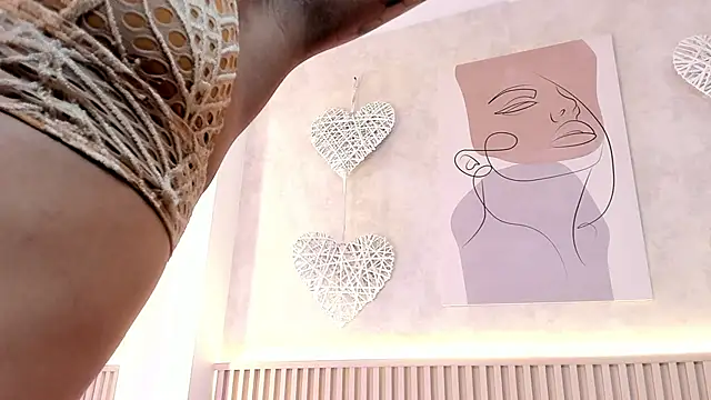 daiana curly online show from 20, 9, 2025