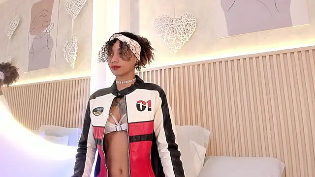 daiana curly online show from 22, 12, 2025