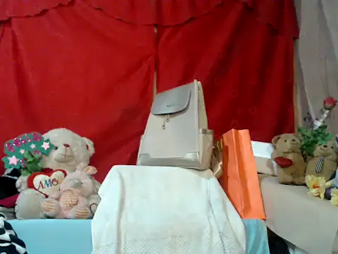 hottieperla online show from 25, 10, 2025