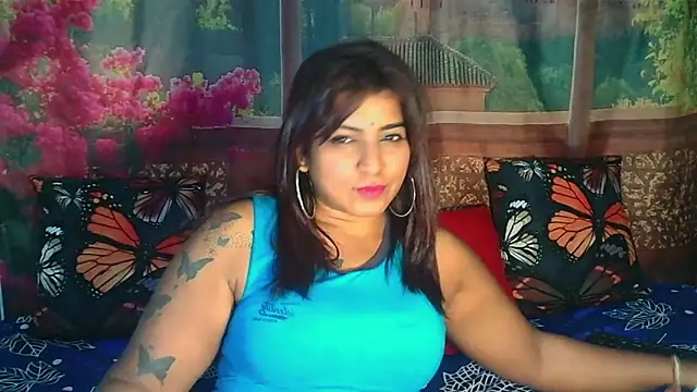 Snapshot of RoyalIndianCreamPuff chatting on 21, 6, 2026 RoyalIndianCreamPuff online show from 21, 6, 2026