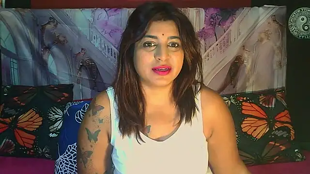 Snapshot of RoyalIndianCreamPuff chatting on 19, 7, 2026 RoyalIndianCreamPuff online show from 19, 7, 2026