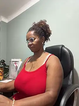 Snapshot of AliciaMiilf chatting on 30, 5, 2026 AliciaMiilf online show from 30, 5, 2026